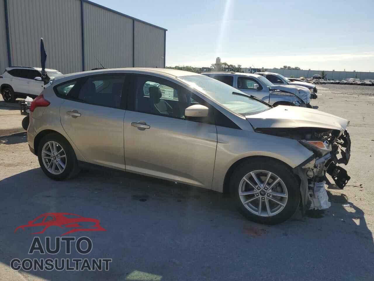 FORD FOCUS 2018 - 1FADP3K2XJL319425