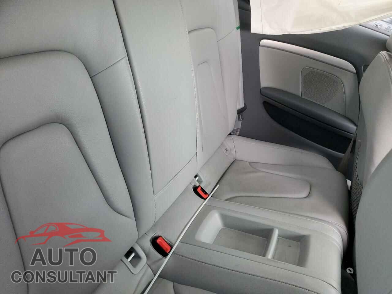 AUDI A5 2013 - WAUCFAFR2DA018360