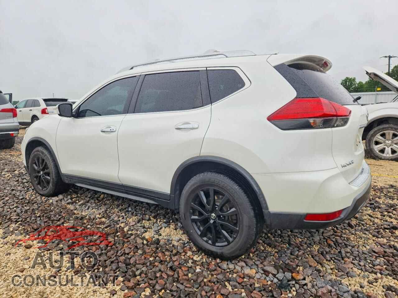 NISSAN ROGUE 2017 - KNMAT2MV0HP522188