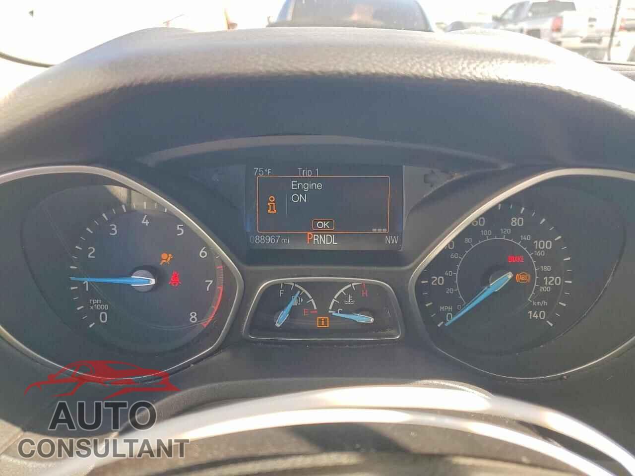 FORD FOCUS 2015 - 1FADP3F25FL221548