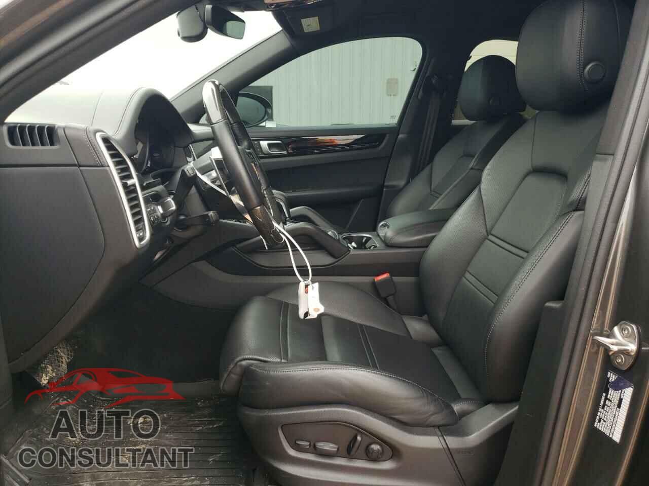 PORSCHE CAYENNE 2022 - WP1BA2AY2NDA48572