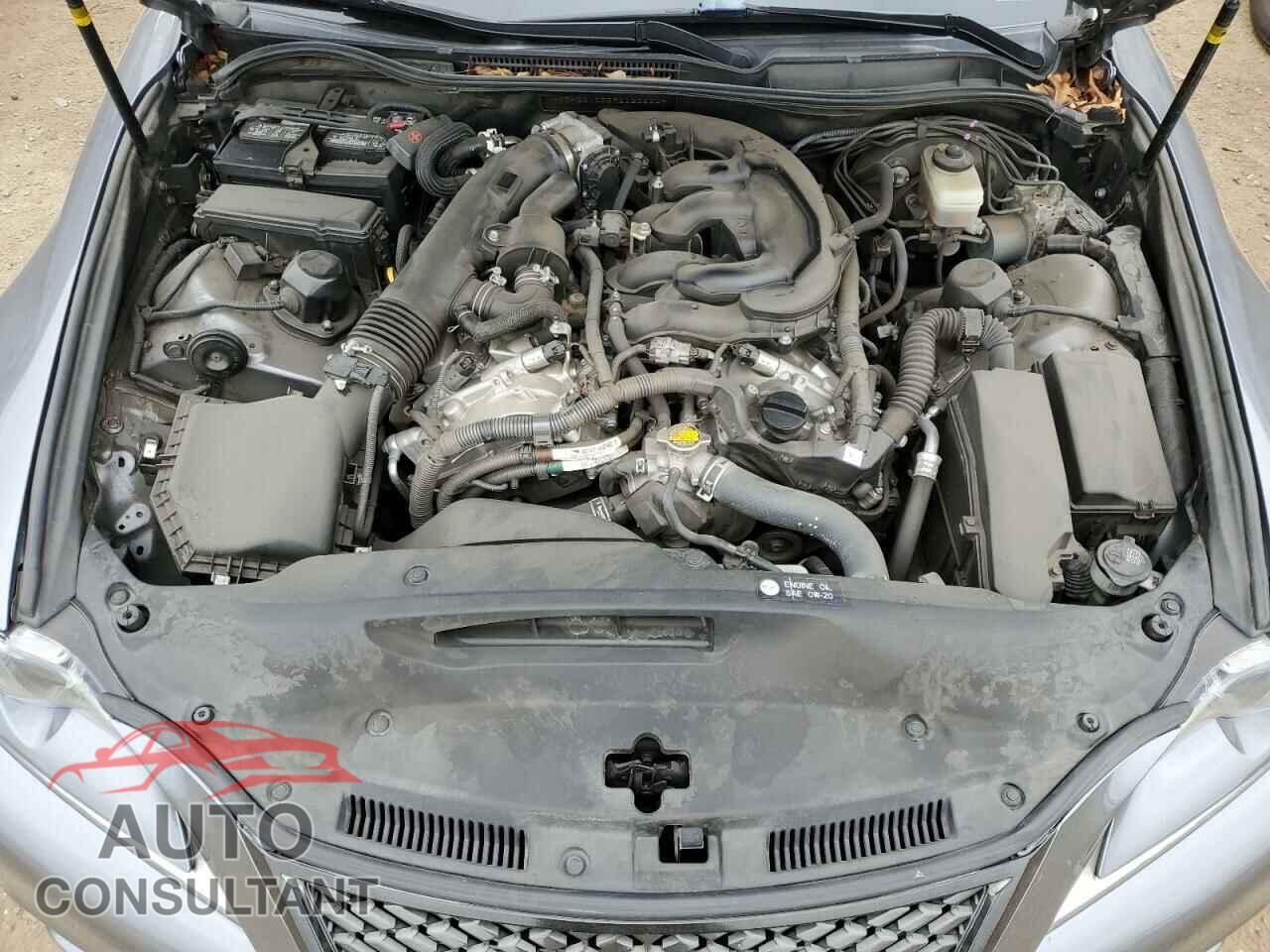LEXUS IS 2015 - JTHBE1D22F5020630