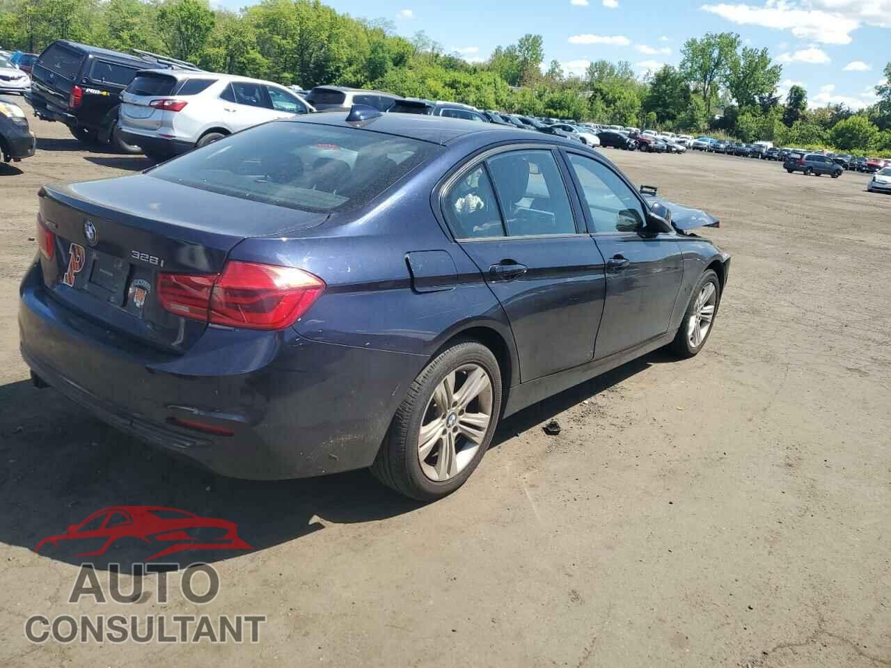BMW 3 SERIES 2016 - WBA8E3G5XGNU03808