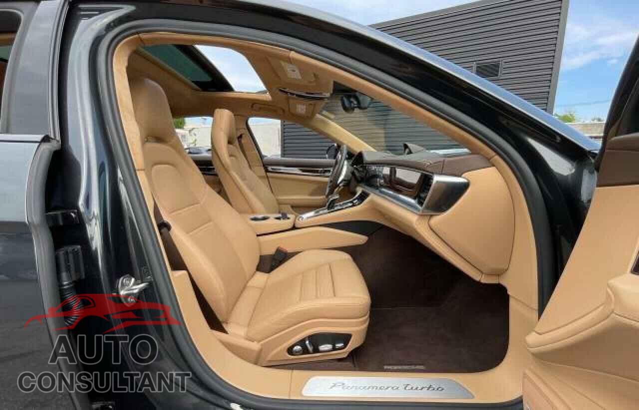 PORSCHE PANAMERA 2018 - WP0AF2A72JL140299