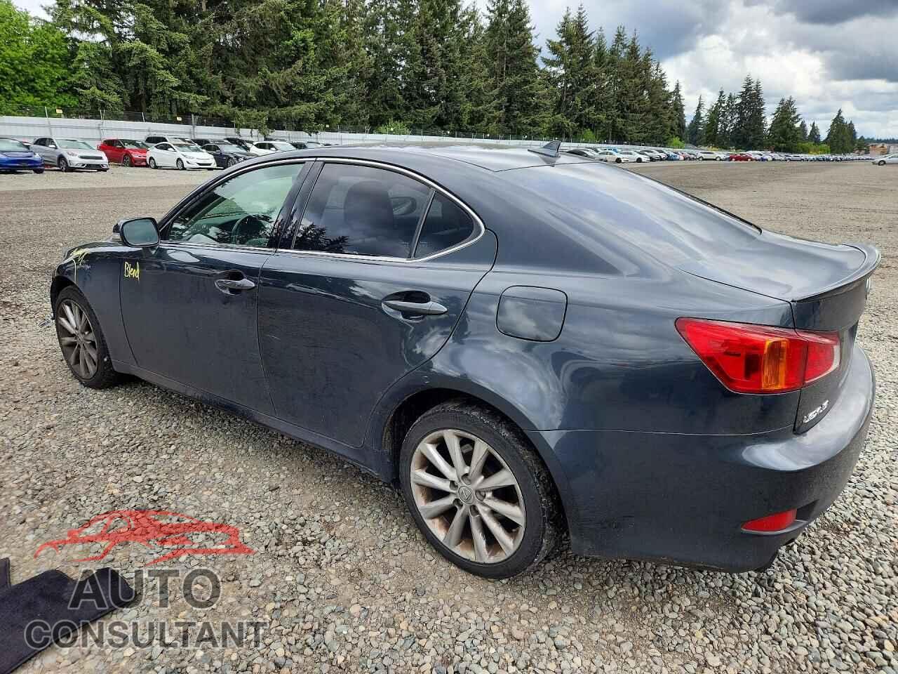 LEXUS IS 2009 - JTHCK262X92030781