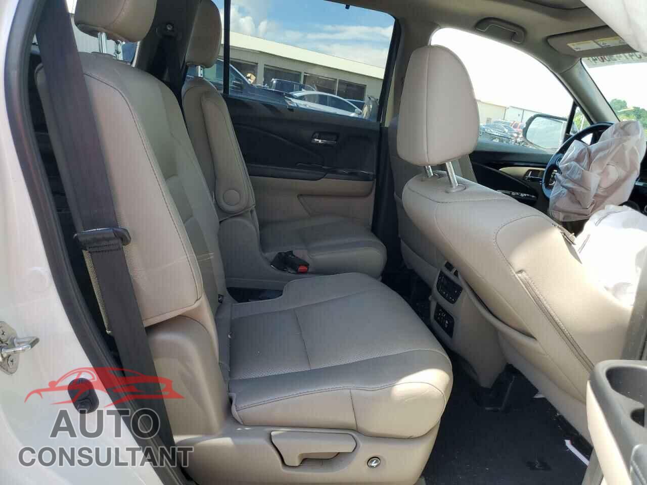 HONDA PILOT 2018 - 5FNYF6H0XJB007789