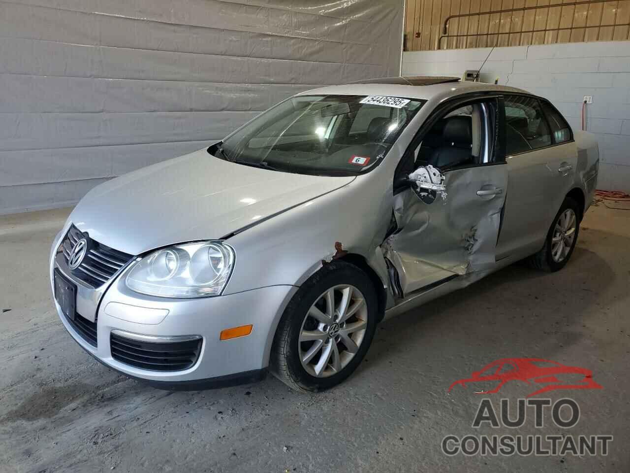 VOLKSWAGEN JETTA 2010 - 3VWRZ7AJ1AM161403