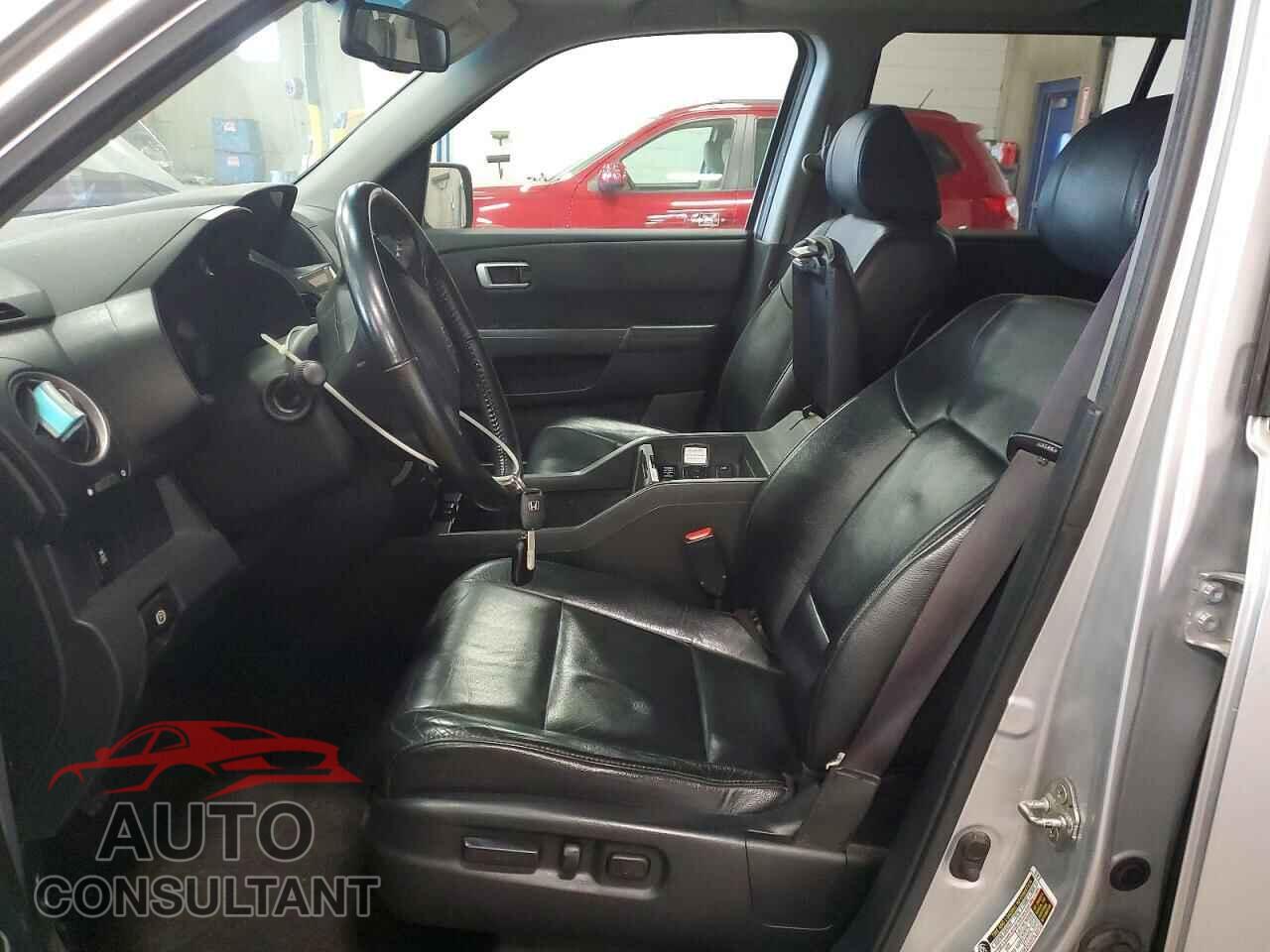 HONDA PILOT 2012 - 5FNYF4H6XCB028556