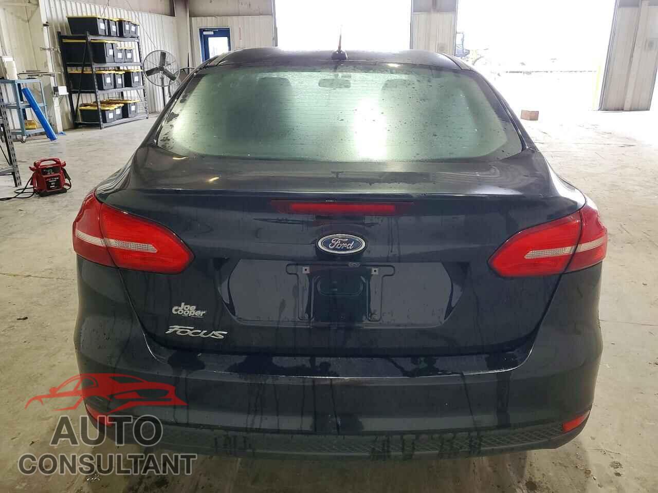 FORD FOCUS 2017 - 1FADP3E22HL222595