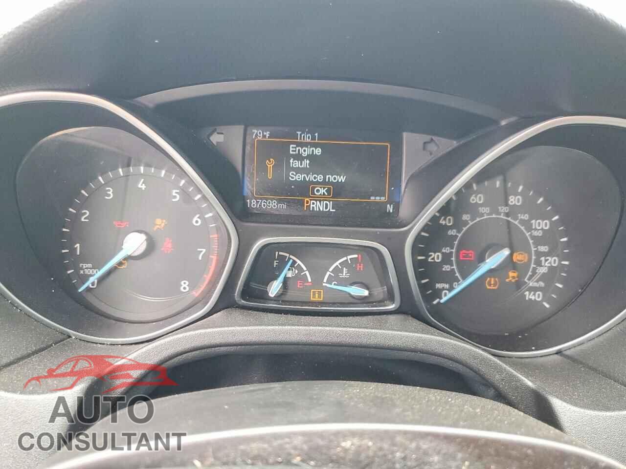 FORD FOCUS 2015 - 1FADP3F21FL335322