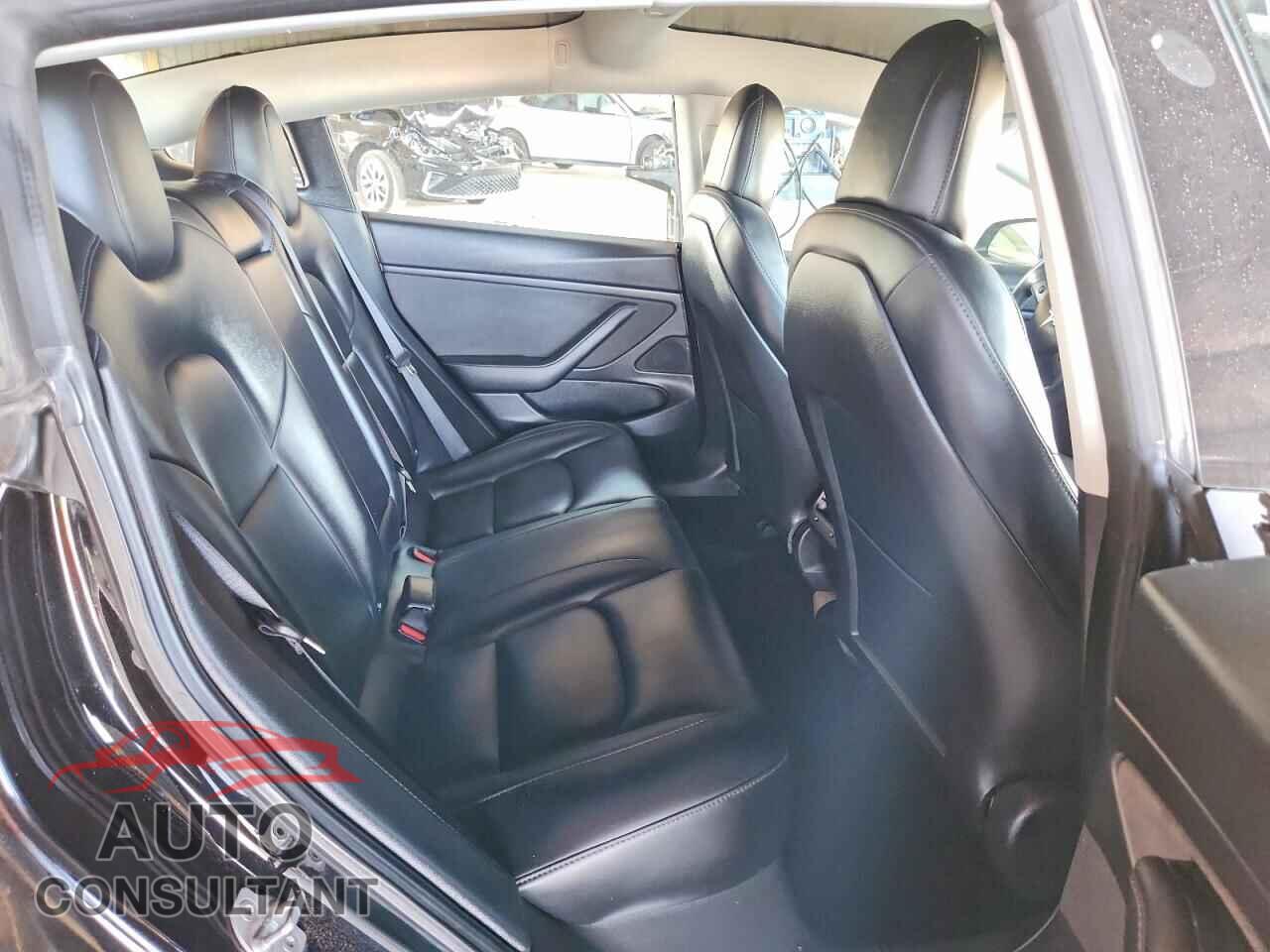 TESLA MODEL 3 2018 - 5YJ3E1EB4JF128002