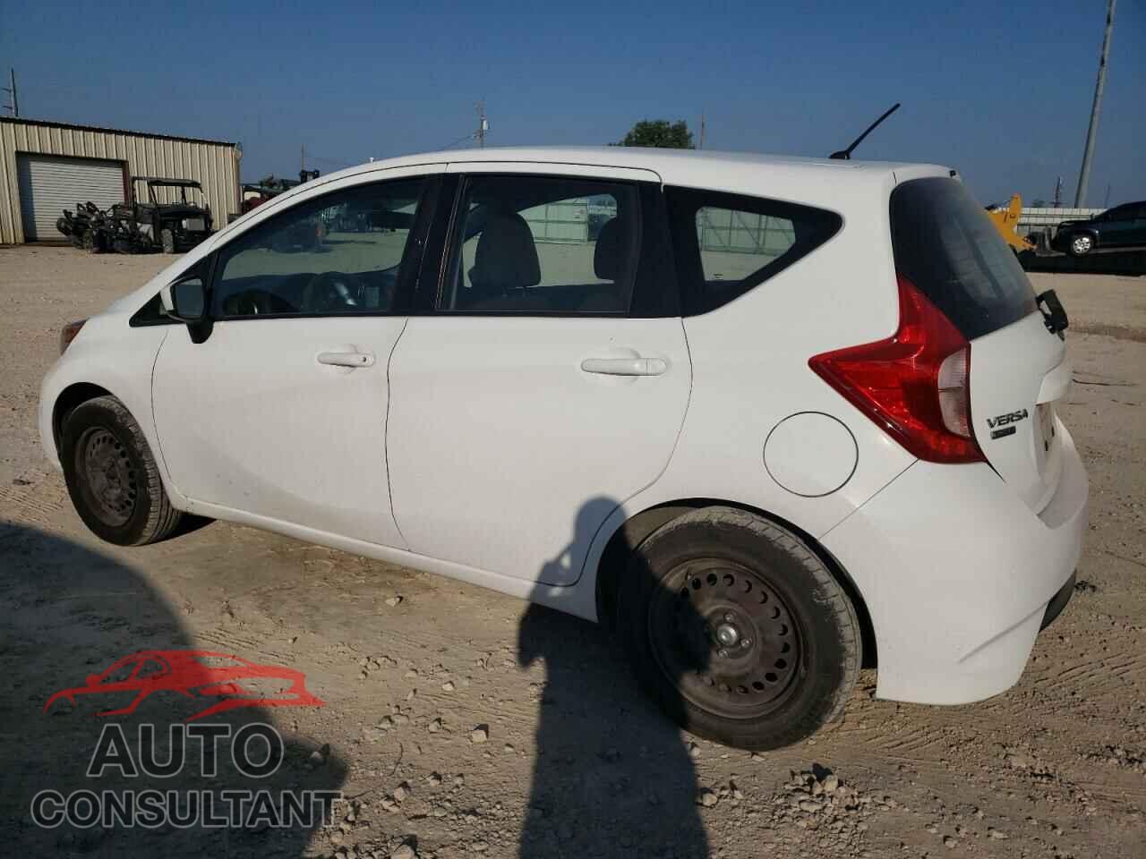 NISSAN VERSA 2017 - 3N1CE2CP1HL372256