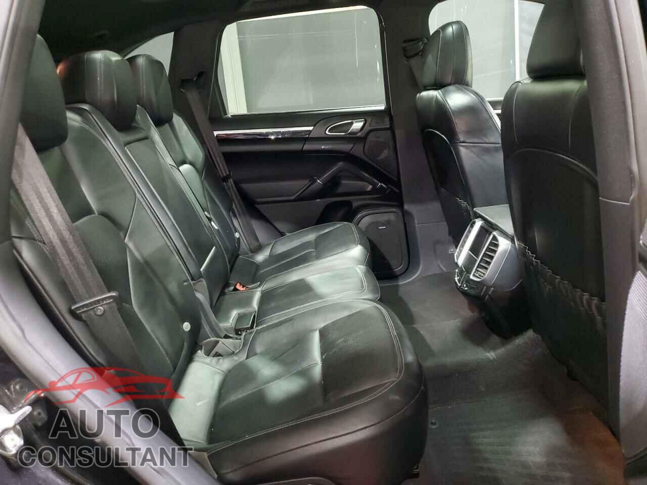 PORSCHE CAYENNE 2012 - WP1AA2A28CLA05588