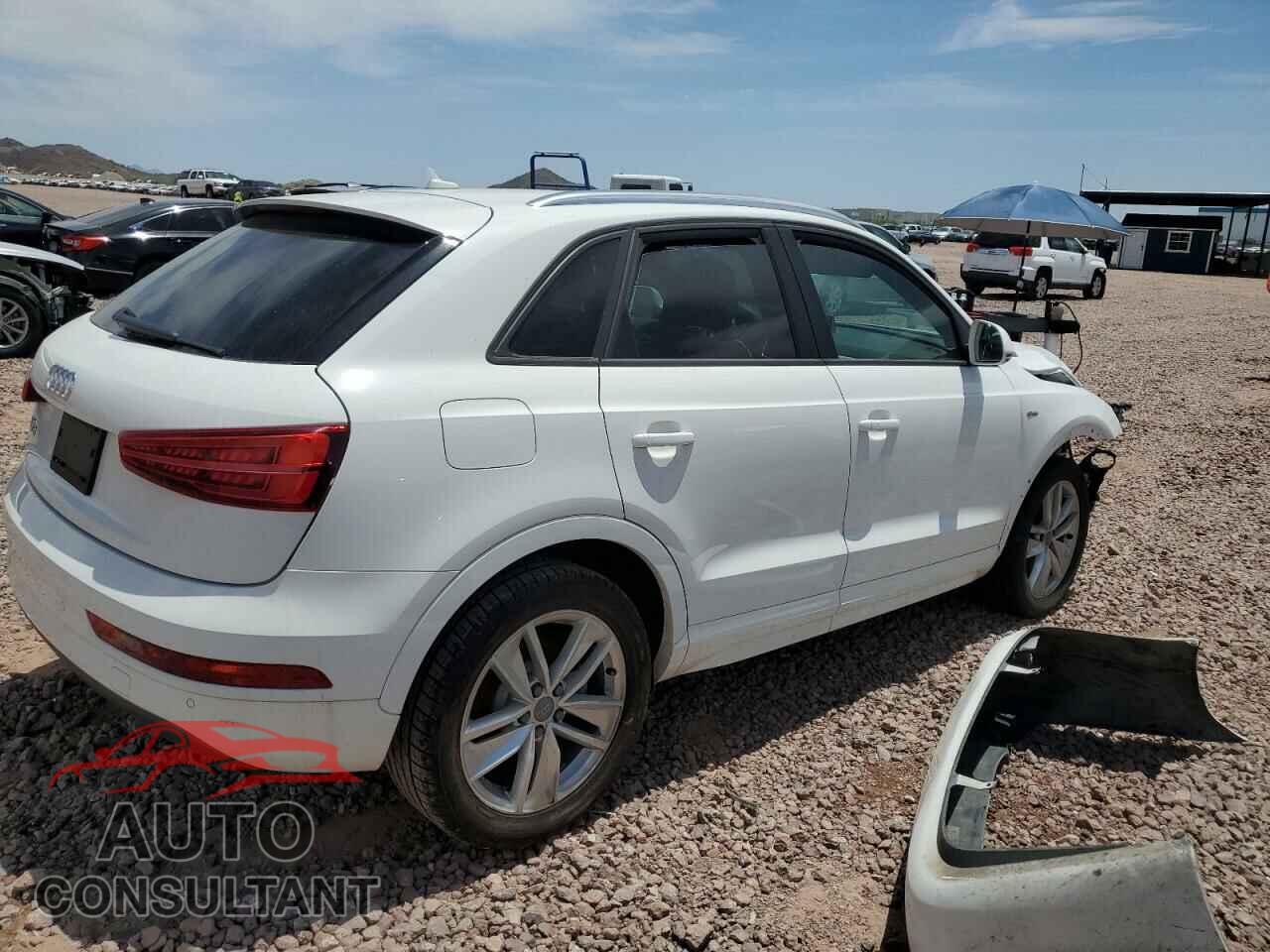 AUDI Q3 2018 - WA1BCCFS5JR016258