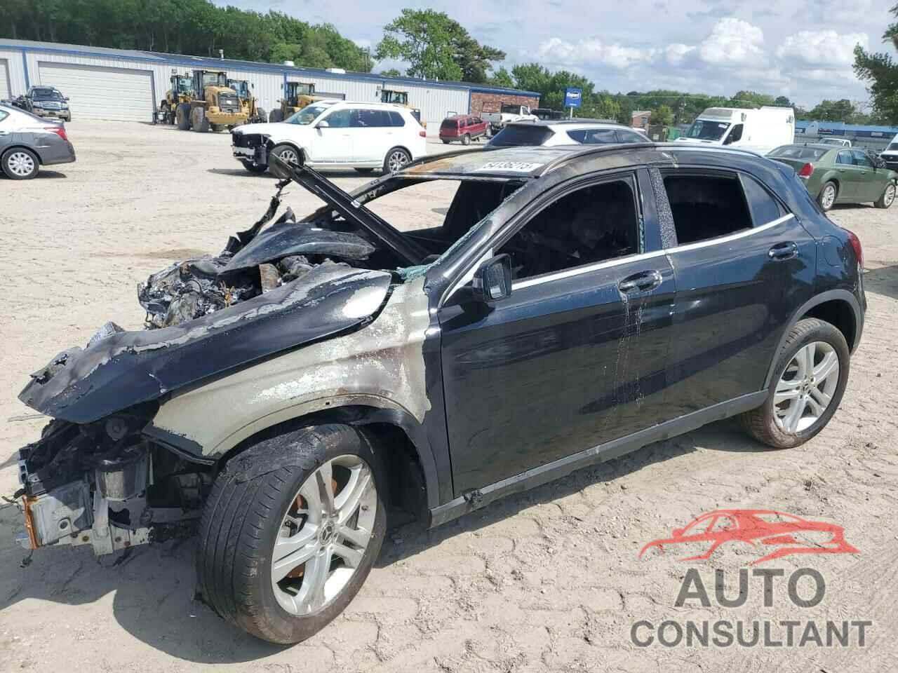 MERCEDES-BENZ GLA-CLASS 2019 - WDCTG4EB6KJ551938