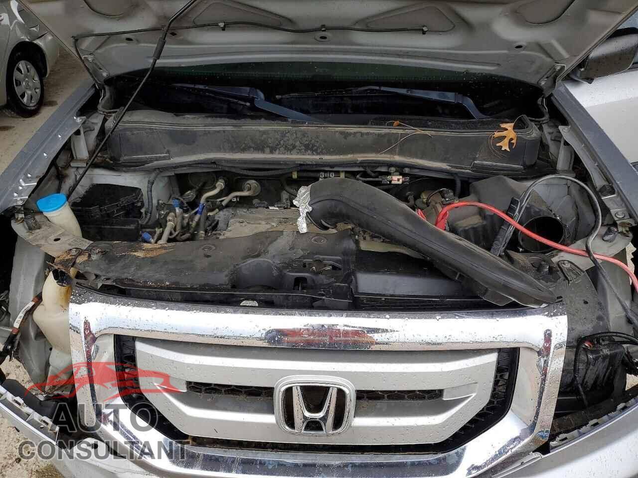 HONDA PILOT 2011 - 5FNYF3H20BB020200