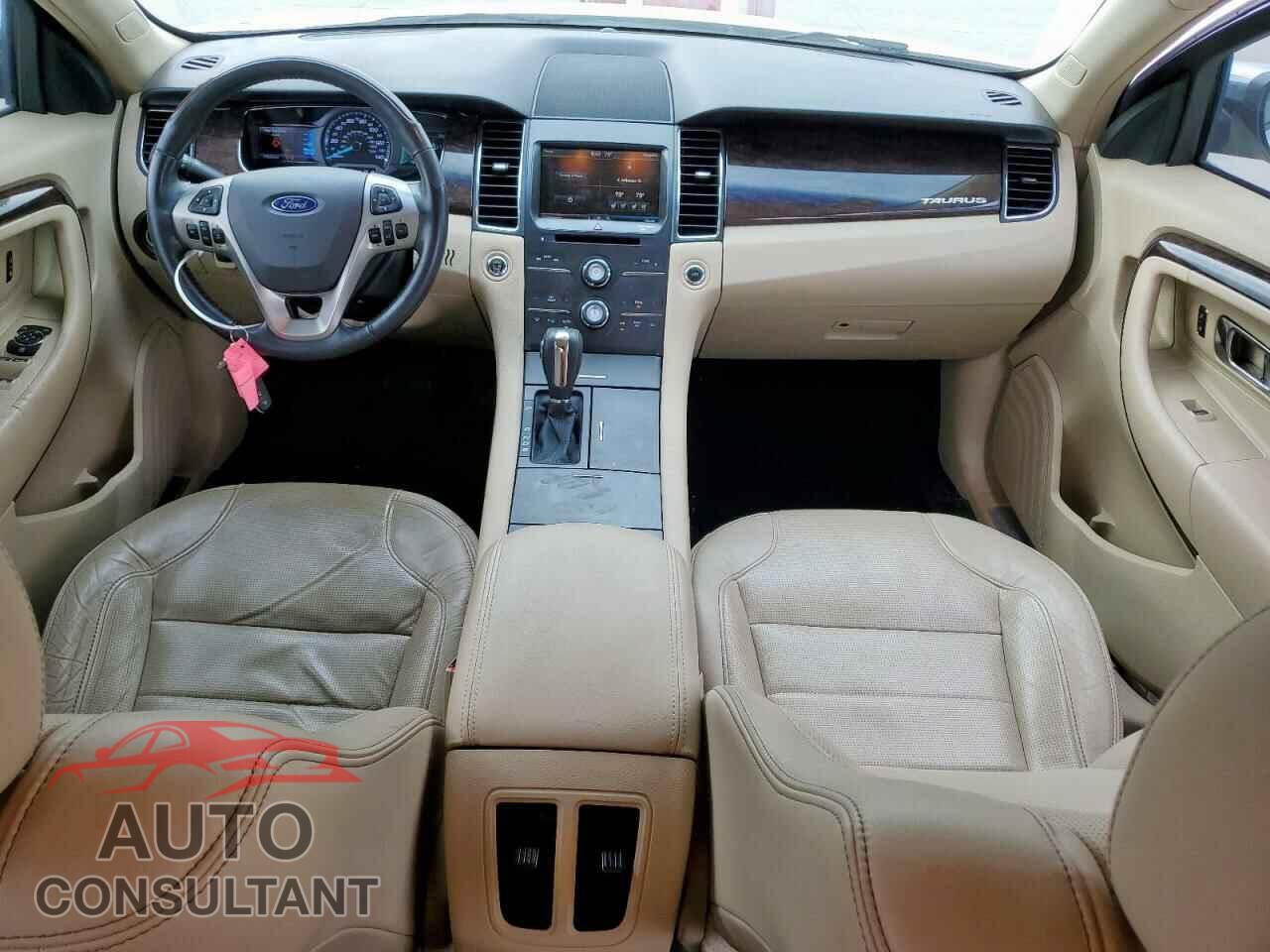 FORD TAURUS 2015 - 1FAHP2F82FG179834