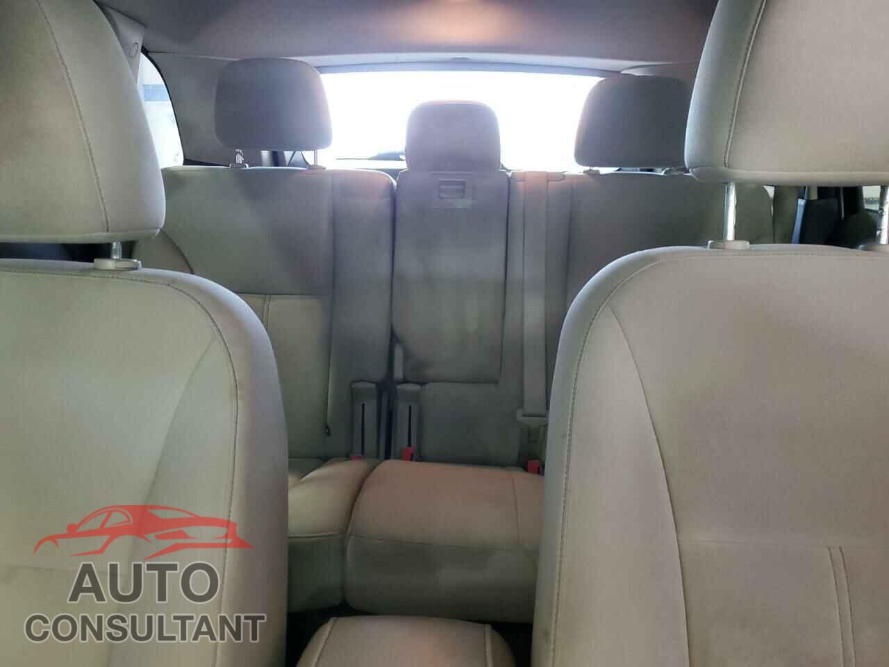 FORD EDGE 2011 - 2FMDK3GC0BBB10332