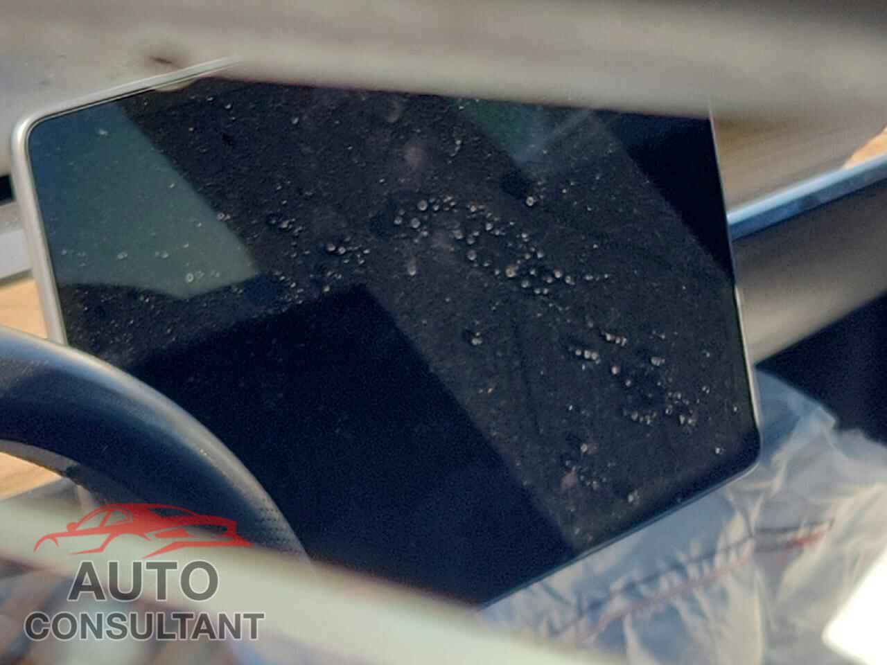 TESLA MODEL 3 2022 - 5YJ3E1EA3NF286666