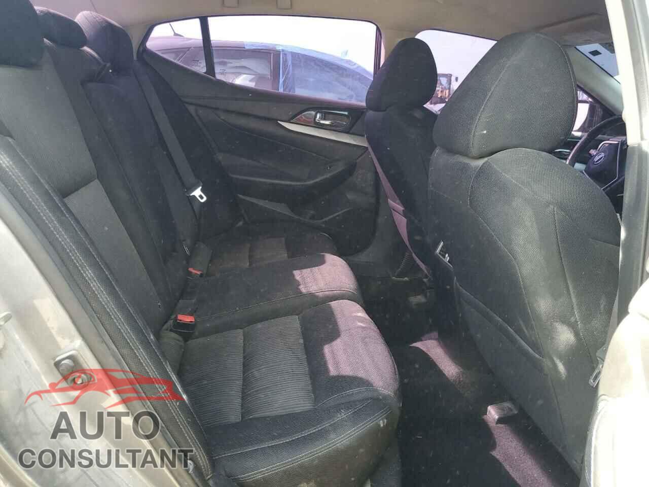 NISSAN MAXIMA 2017 - 1N4AA6AP4HC363286