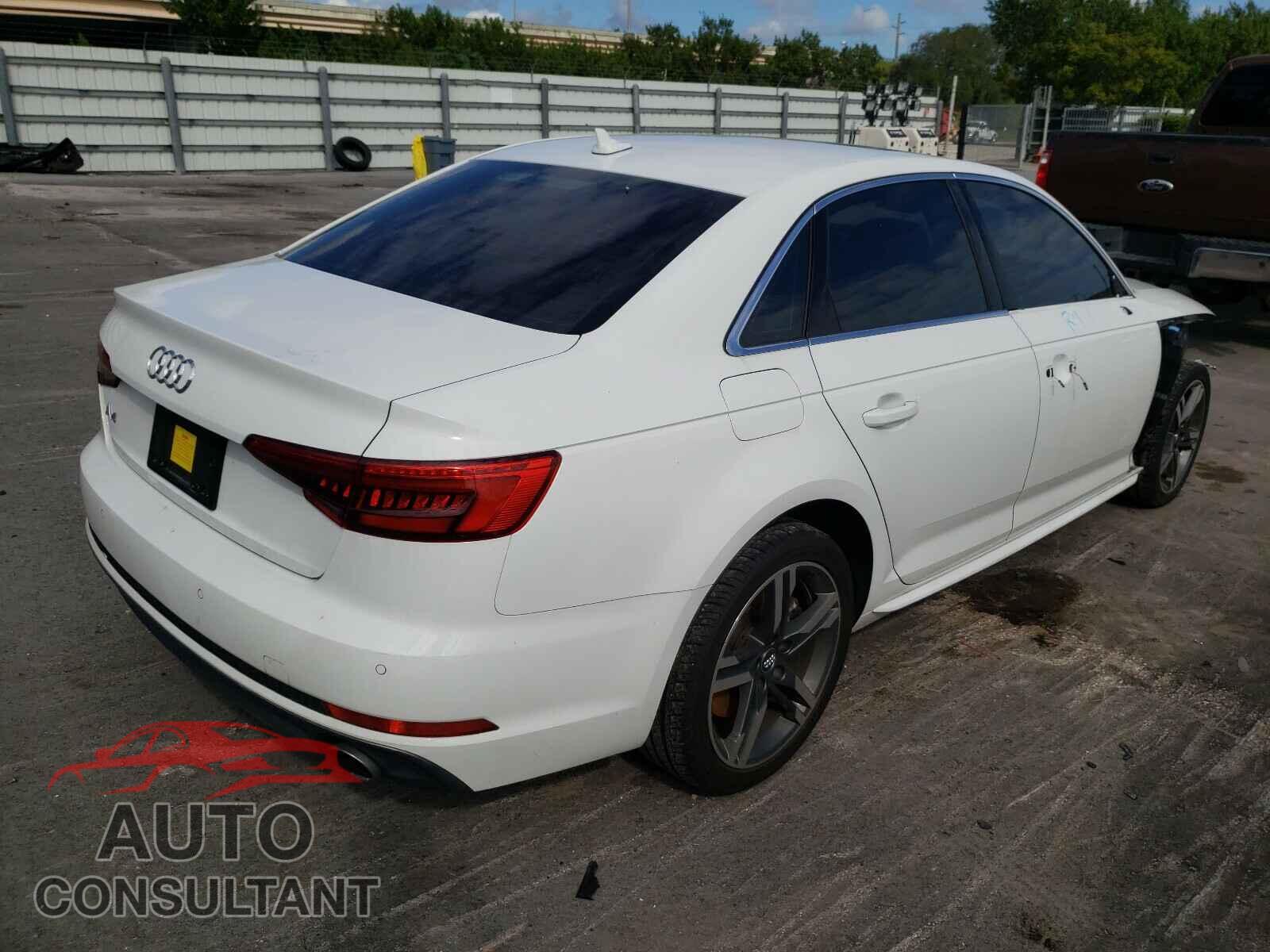 AUDI A4 2017 - WAULNAF46HN028590