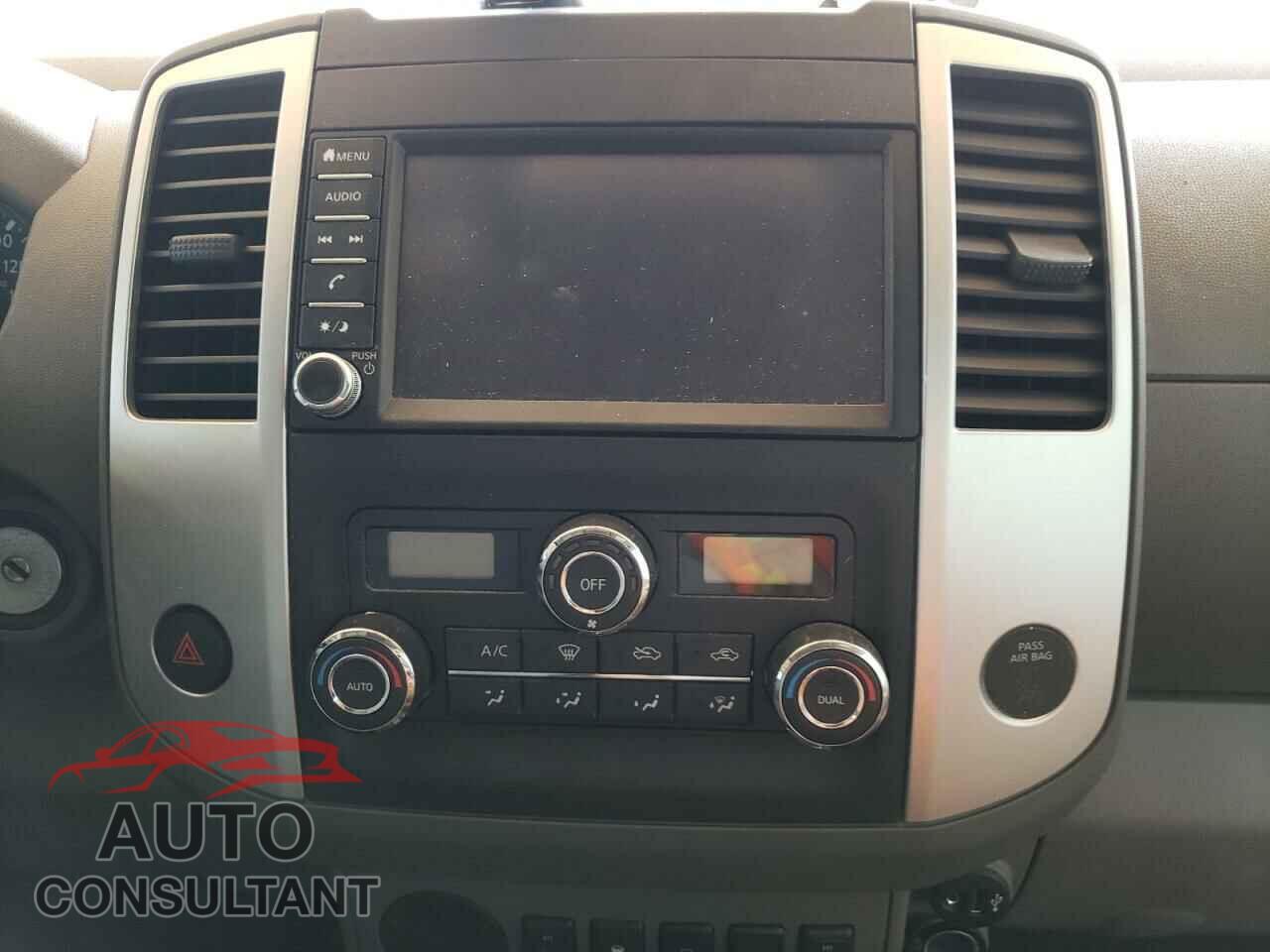 NISSAN FRONTIER 2019 - 1N6AD0ER3KN758529