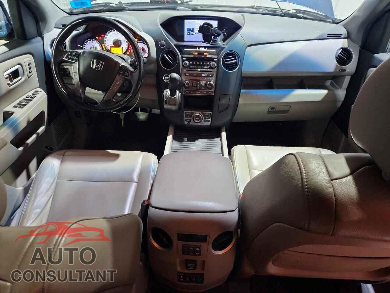 HONDA PILOT 2012 - 5FNYF4H99CB065222