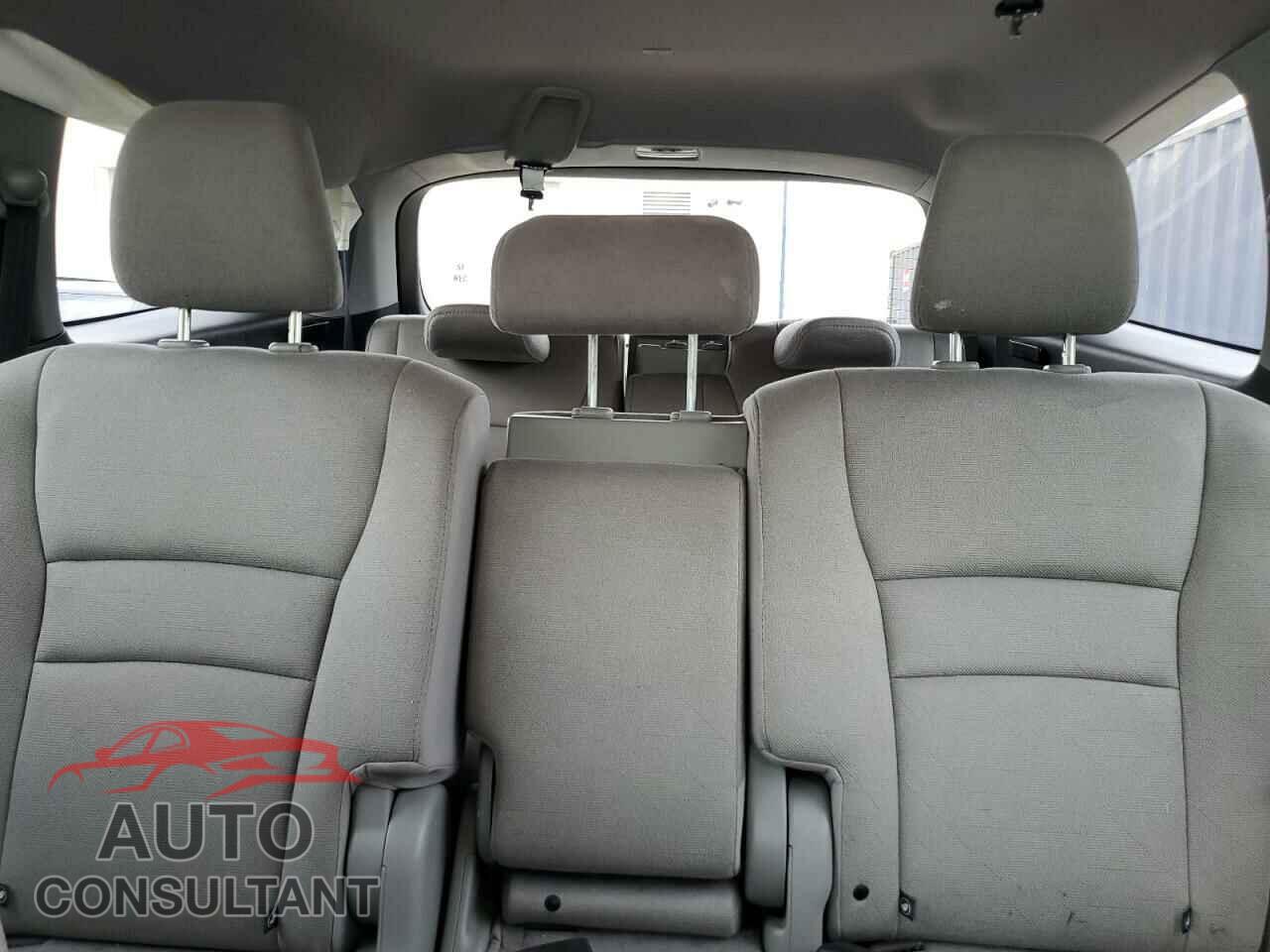 HONDA PILOT 2019 - 5FNYF6H11KB100050