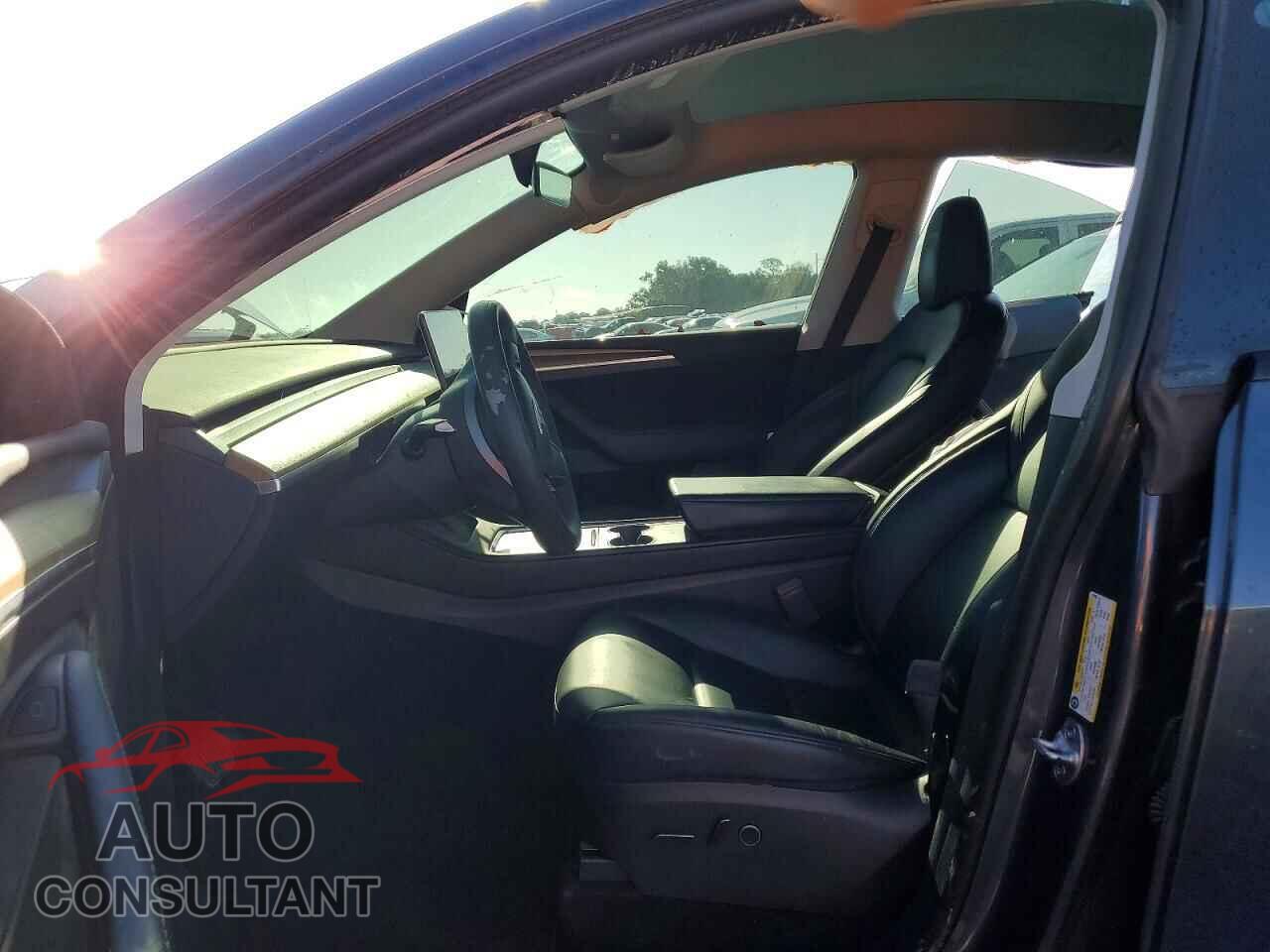TESLA MODEL Y 2023 - 7SAYGDEE7PA079236