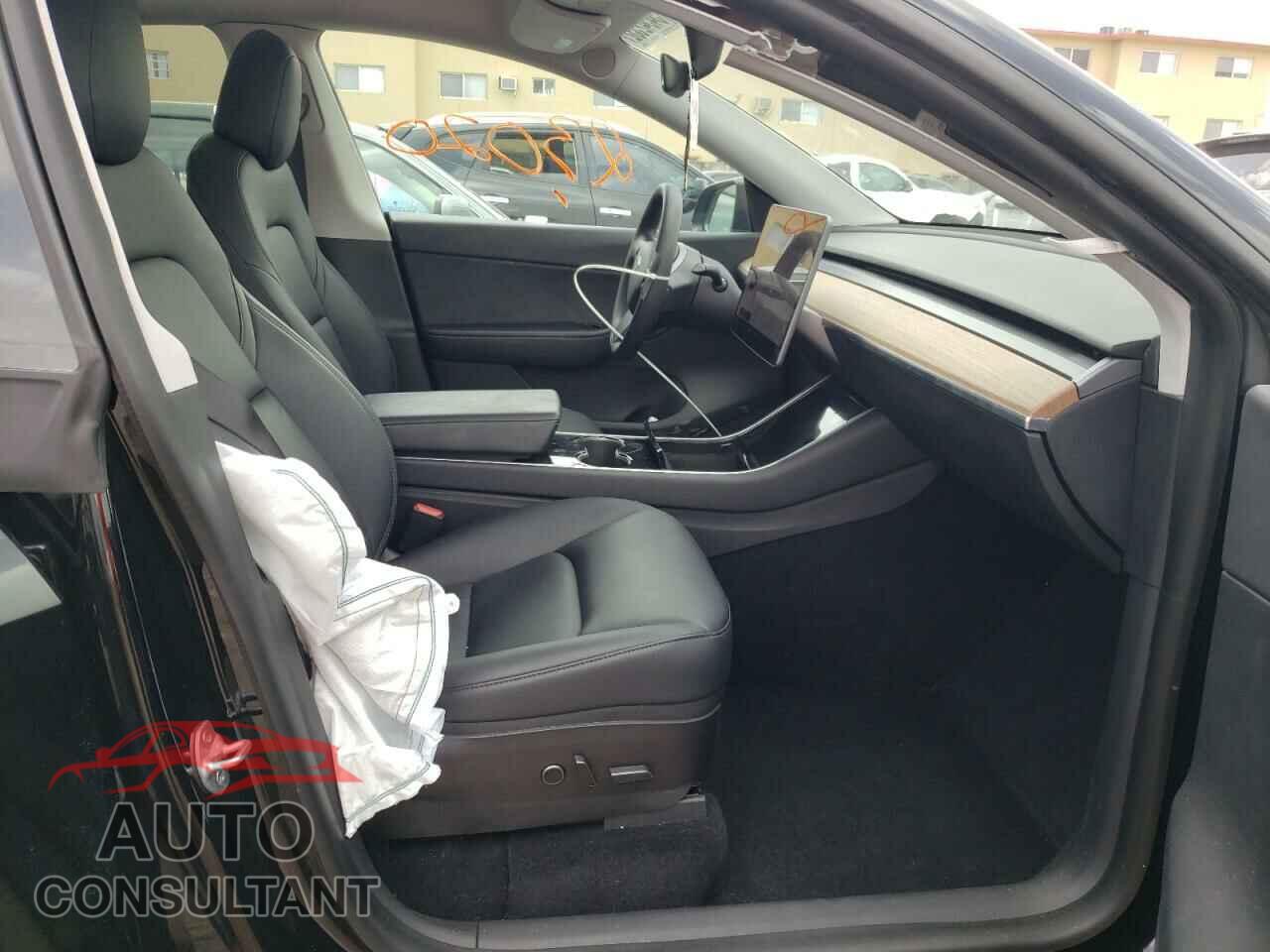 TESLA MODEL Y 2021 - 5YJYGDED3MF107455