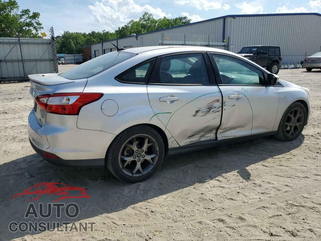 FORD FOCUS 2014 - 1FADP3F24EL240719