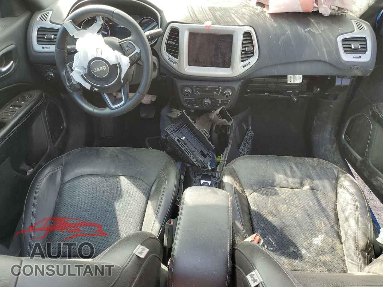 JEEP COMPASS 2021 - 3C4NJCEB4MT604223