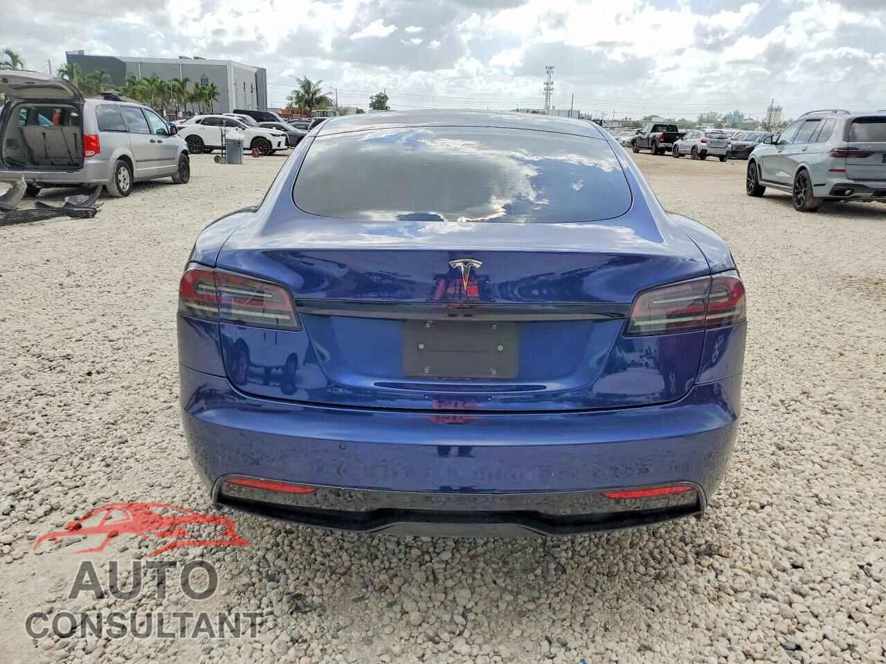 TESLA MODEL S 2022 - 5YJSA1E58NF488140