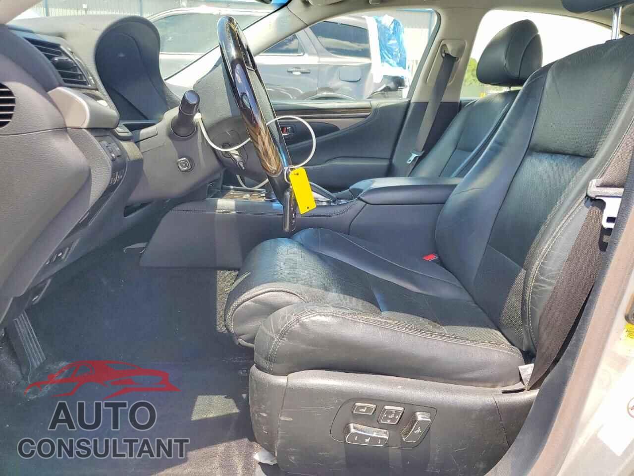 LEXUS LS460 2017 - JTHBL5EF4H5144478