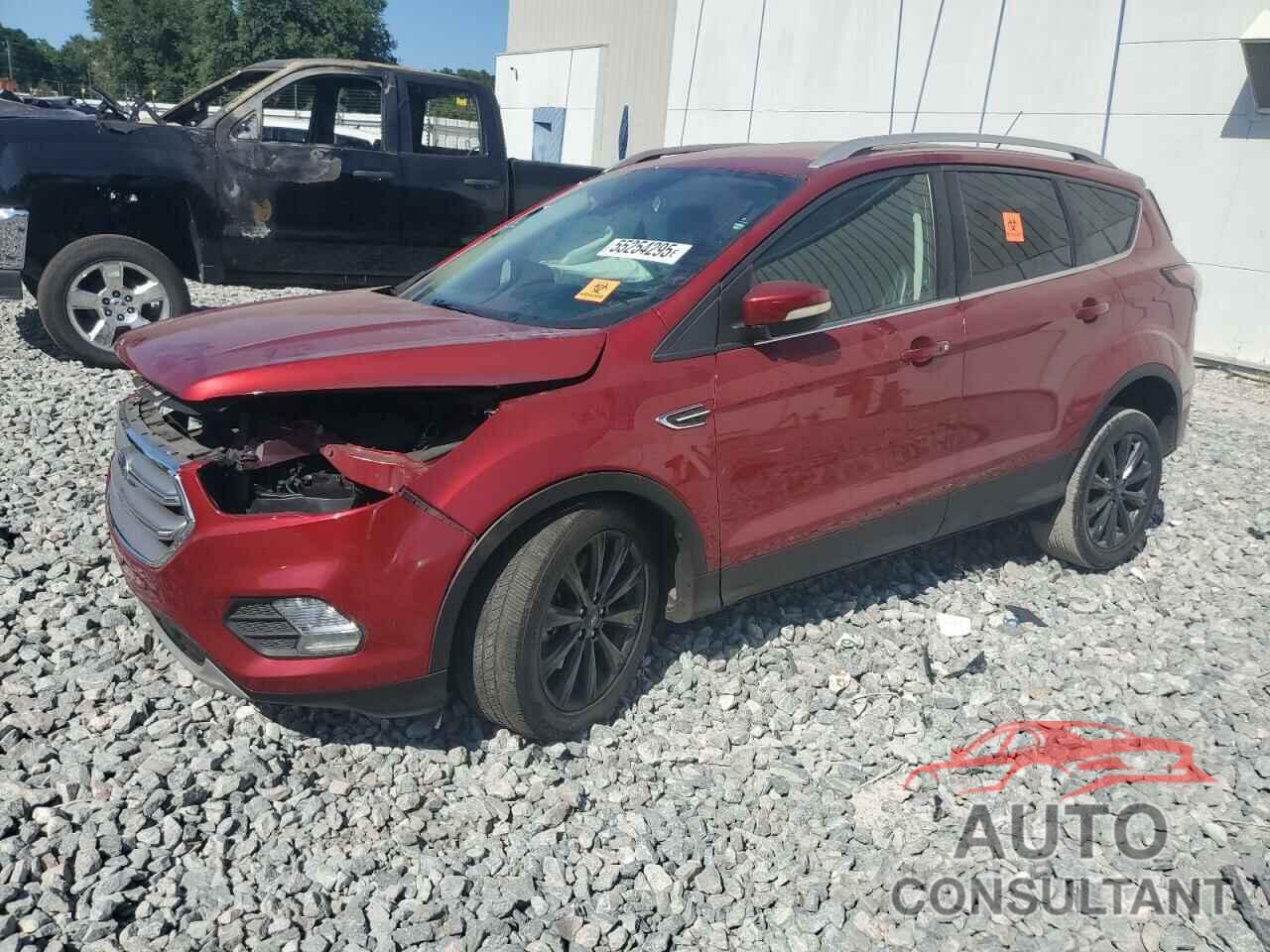 FORD ESCAPE 2017 - 1FMCU9J90HUE18237