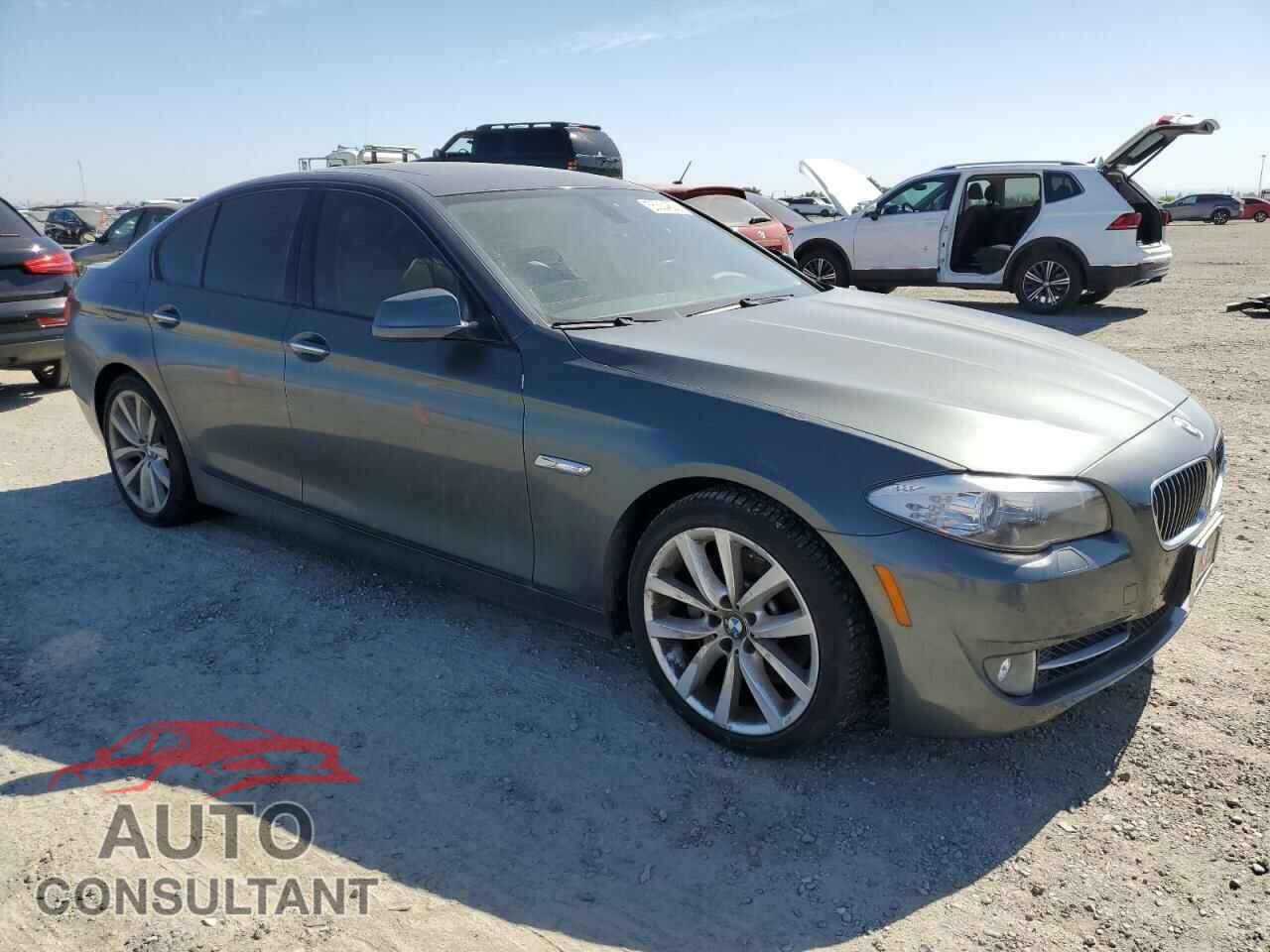 BMW 5 SERIES 2011 - WBAFR7C55BC807077