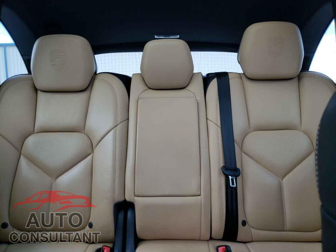 PORSCHE CAYENNE 2018 - WP1AA2A21JKA01630