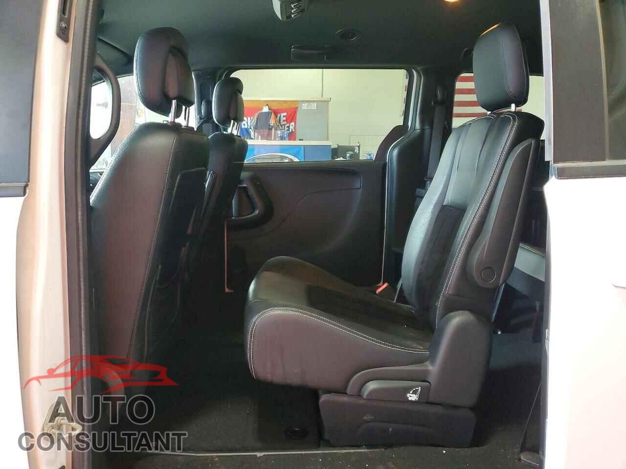 DODGE CARAVAN 2018 - 2C4RDGCG1JR216735