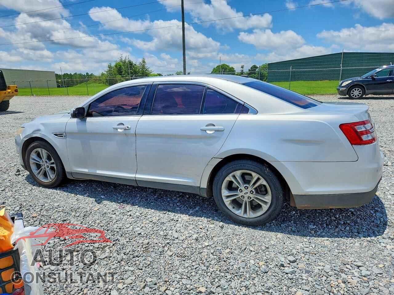 FORD TAURUS 2013 - 1FAHP2E82DG146184