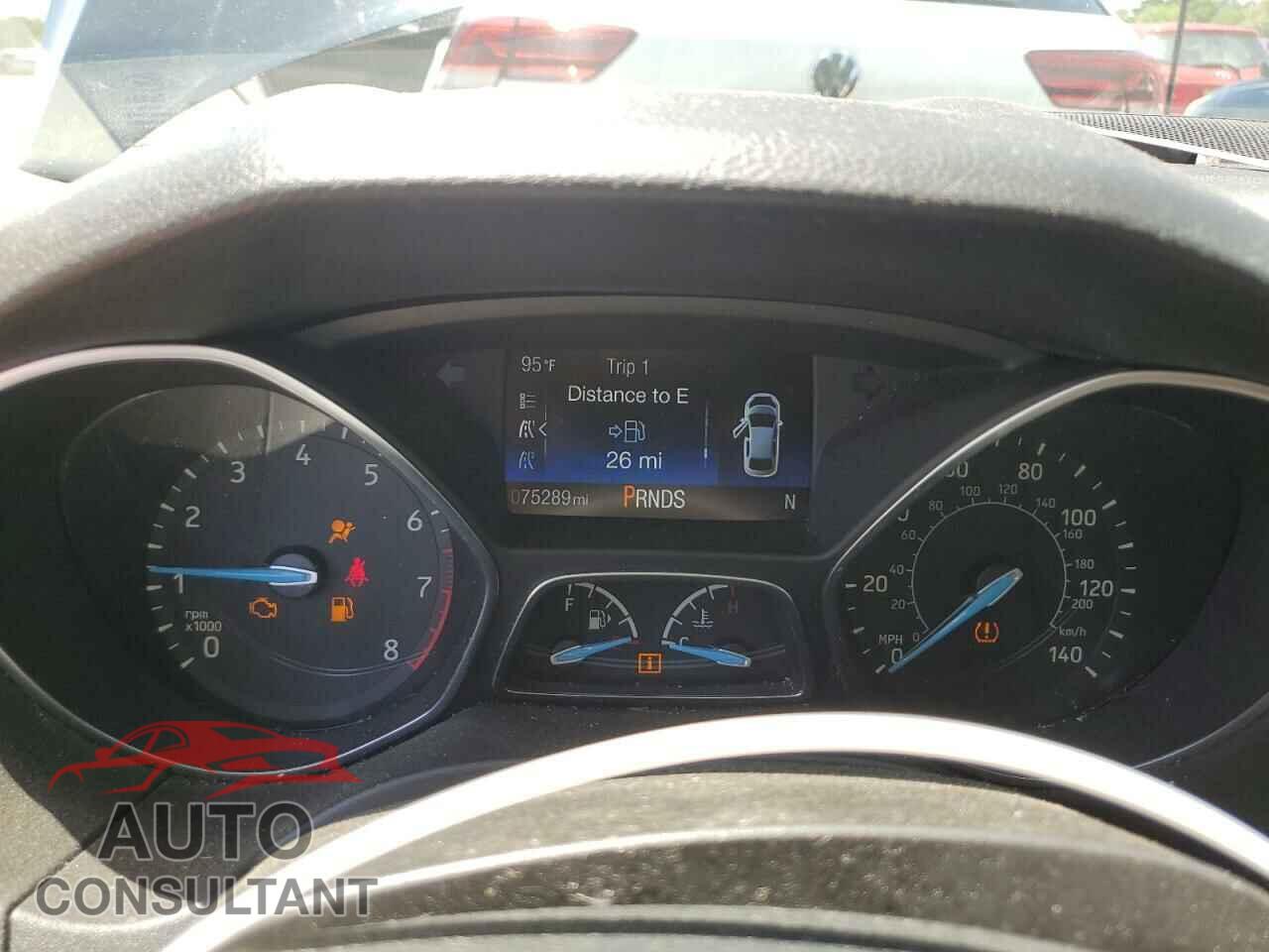 FORD FOCUS 2017 - 1FADP3M22HL220976