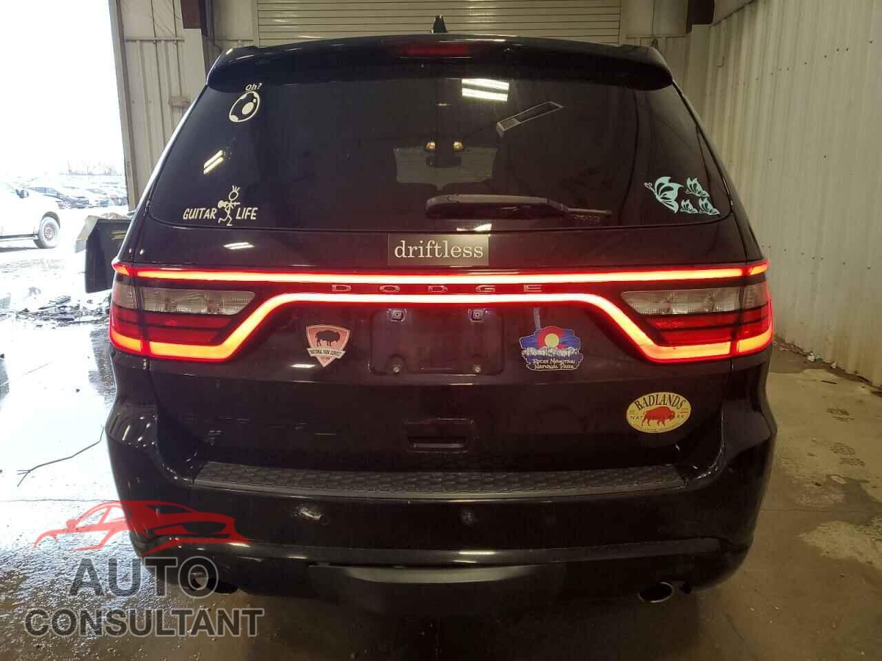 DODGE DURANGO 2018 - 1C4RDJAG2JC497498