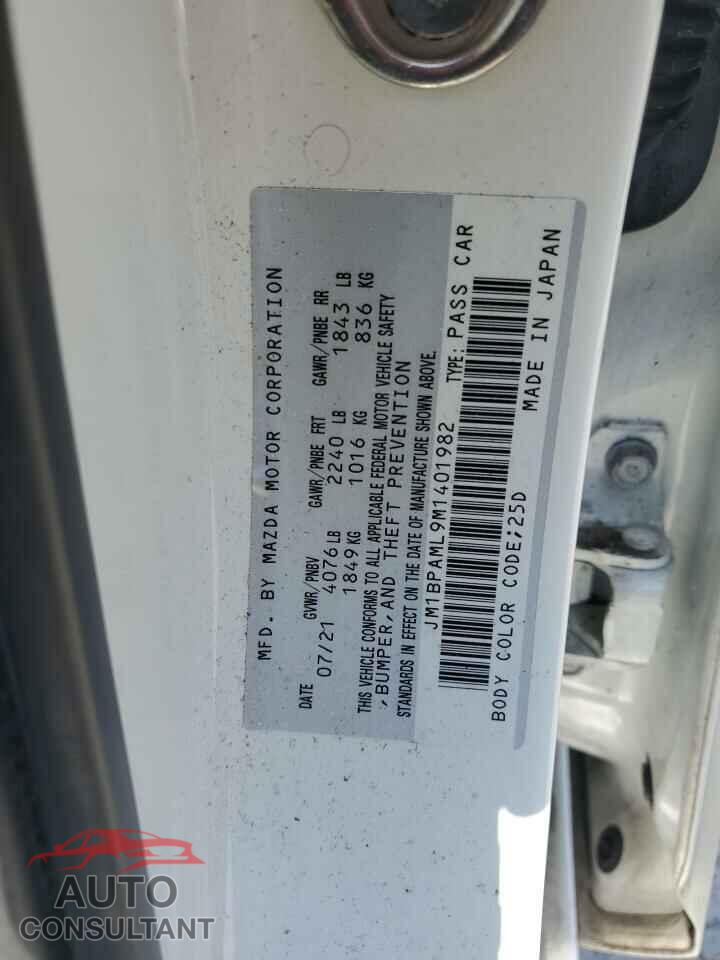 MAZDA 3 2021 - JM1BPAML9M1401982