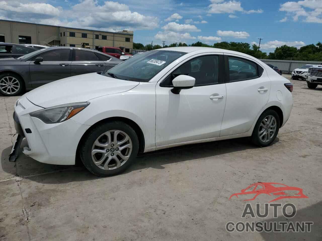 TOYOTA YARIS 2018 - 3MYDLBYVXJY317393