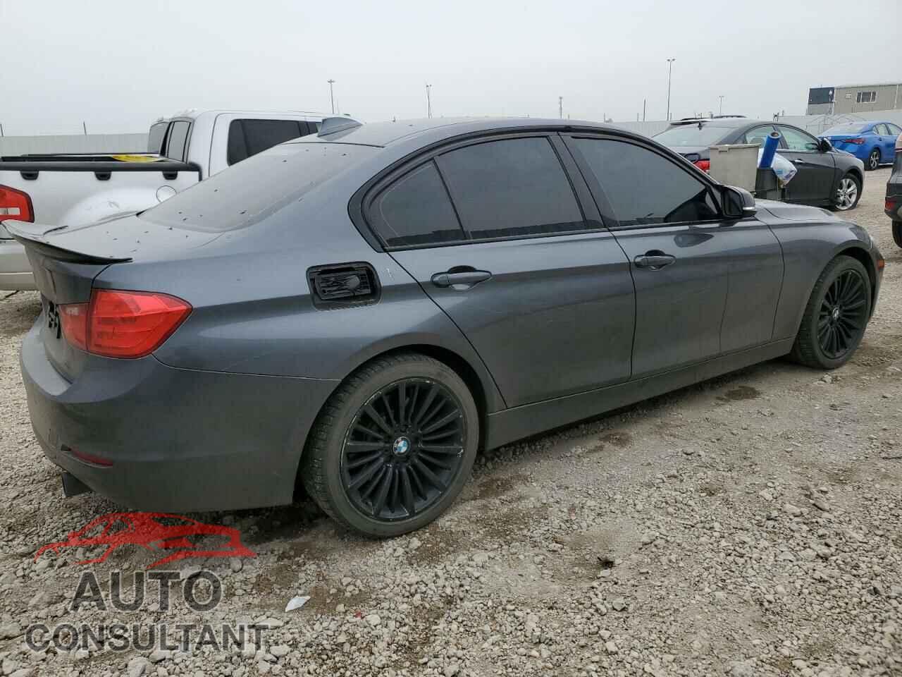 BMW 3 SERIES 2013 - WBA3B9C58DF585333