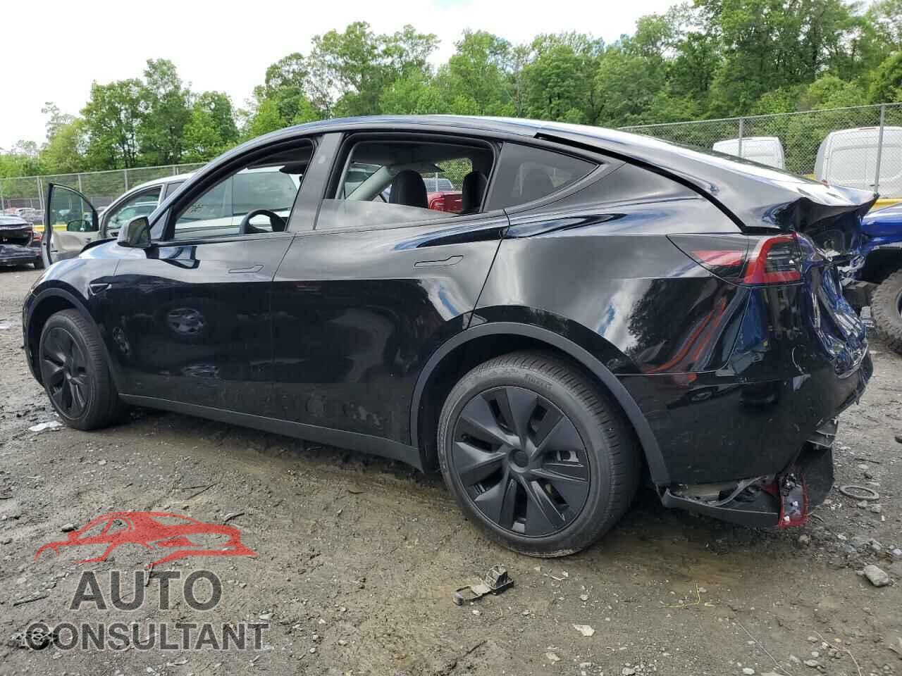 TESLA MODEL Y 2025 - 7SAYGDED3SA372244