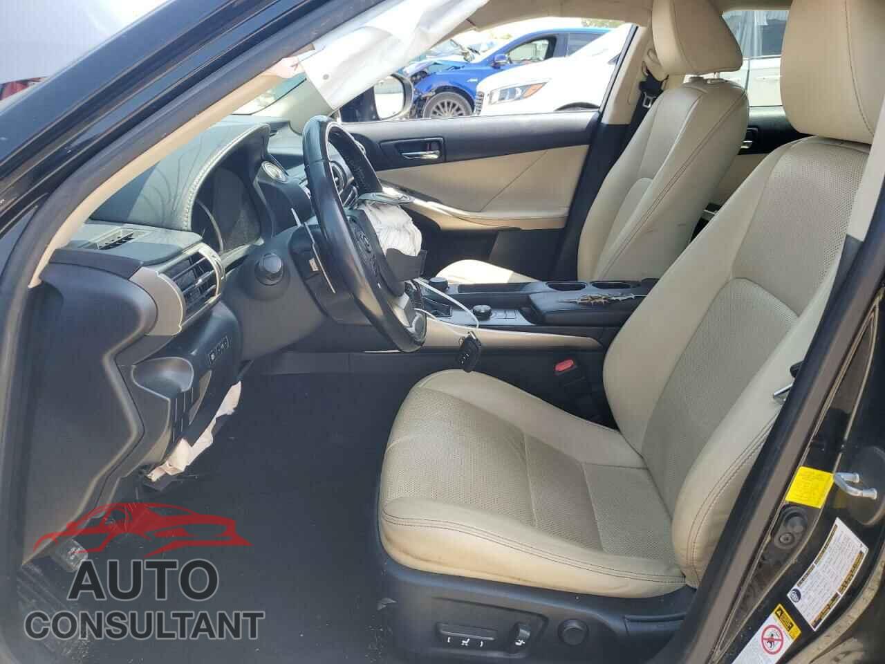 LEXUS IS 2016 - JTHBA1D22G5019376