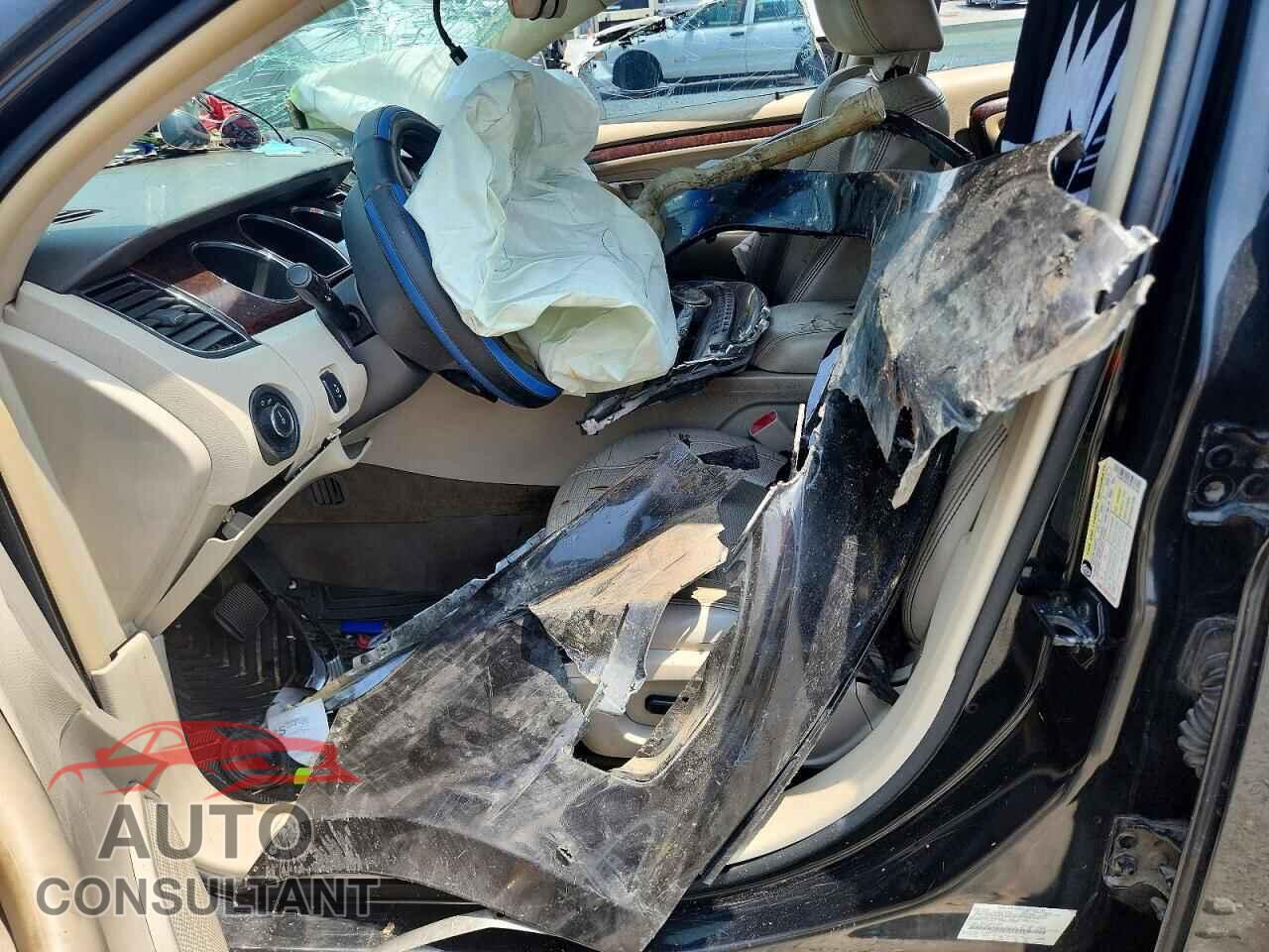 FORD TAURUS 2011 - 1FAHP2FW1BG107340