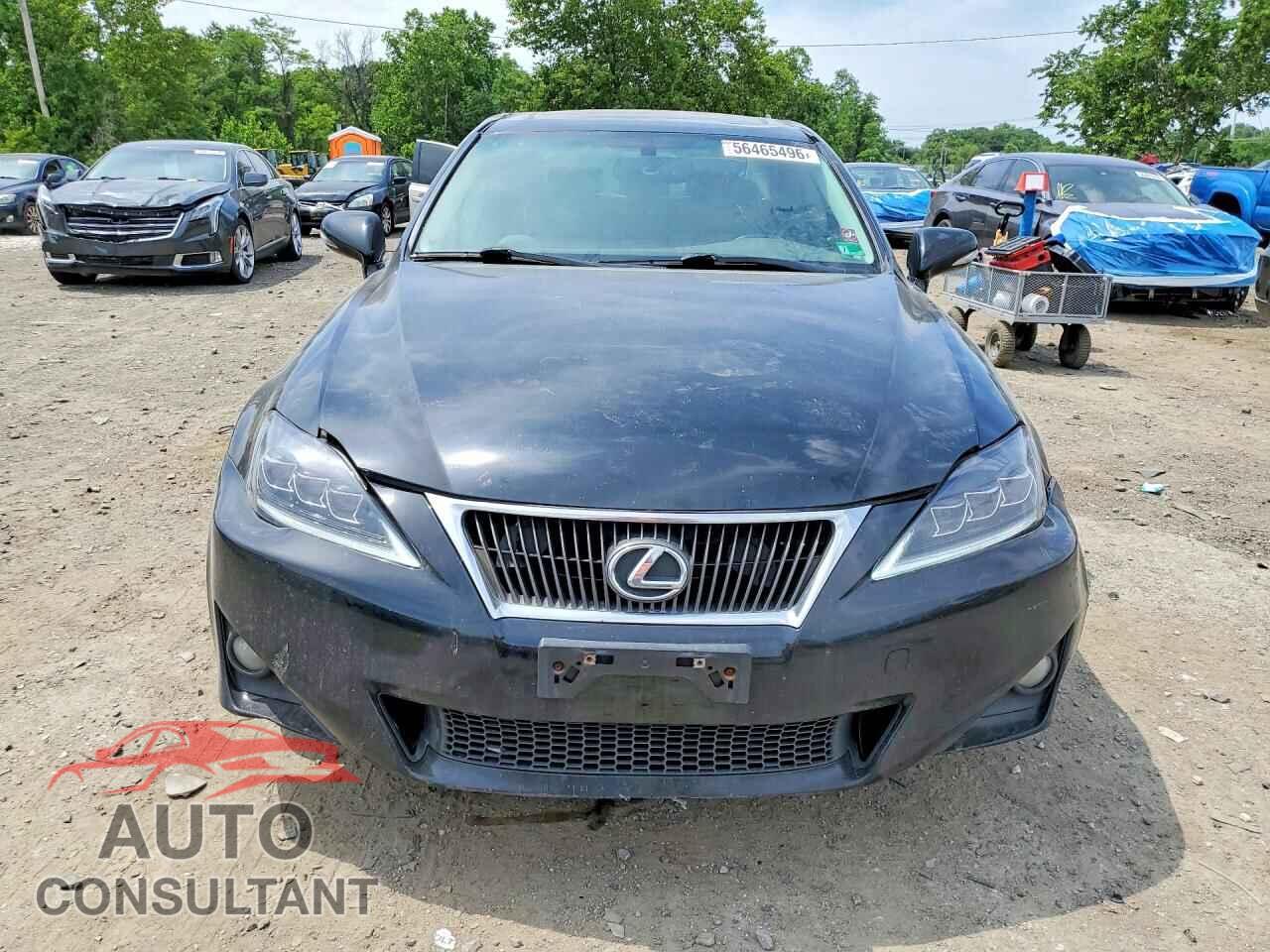 LEXUS IS 2011 - JTHCF5C26B5044868