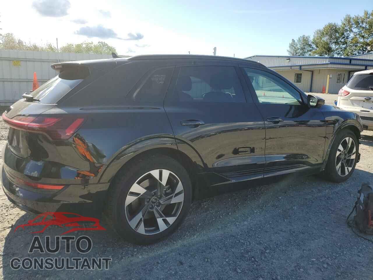 AUDI E-TRON 2023 - WA1AAAGE8PB004895