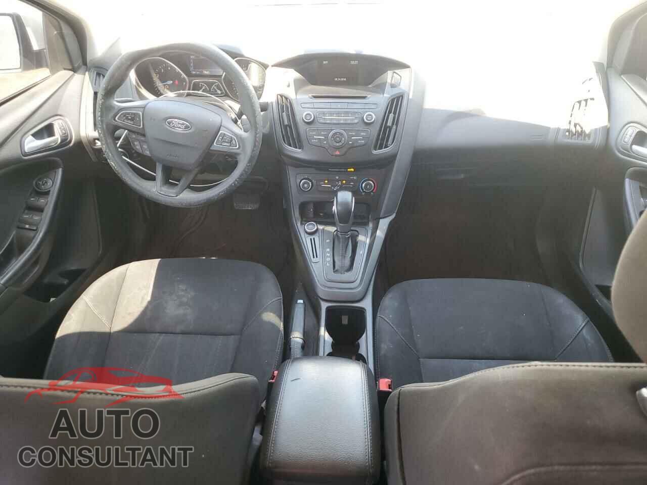 FORD FOCUS 2017 - 1FADP3F26HL304540